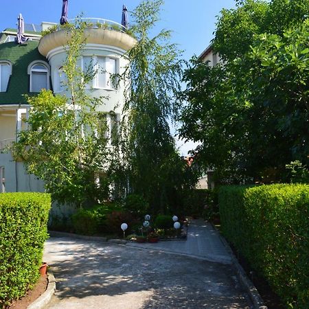 Dimana Hotel Chernomorets Exterior photo