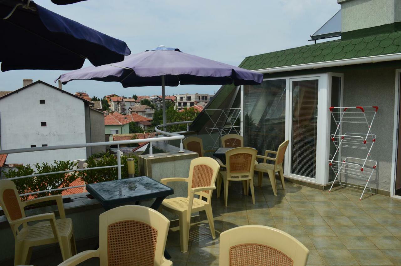 Dimana Hotel Chernomorets Exterior photo